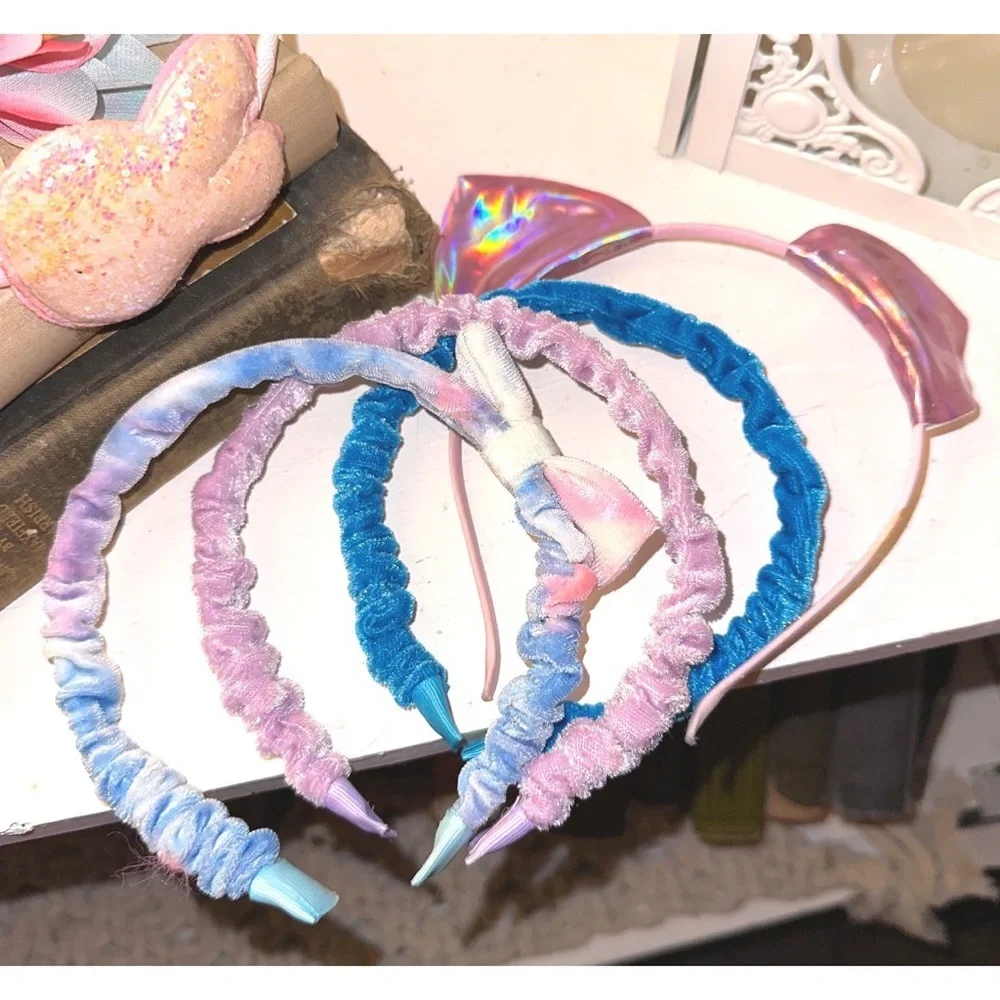 Bundle of girls headbands & clips